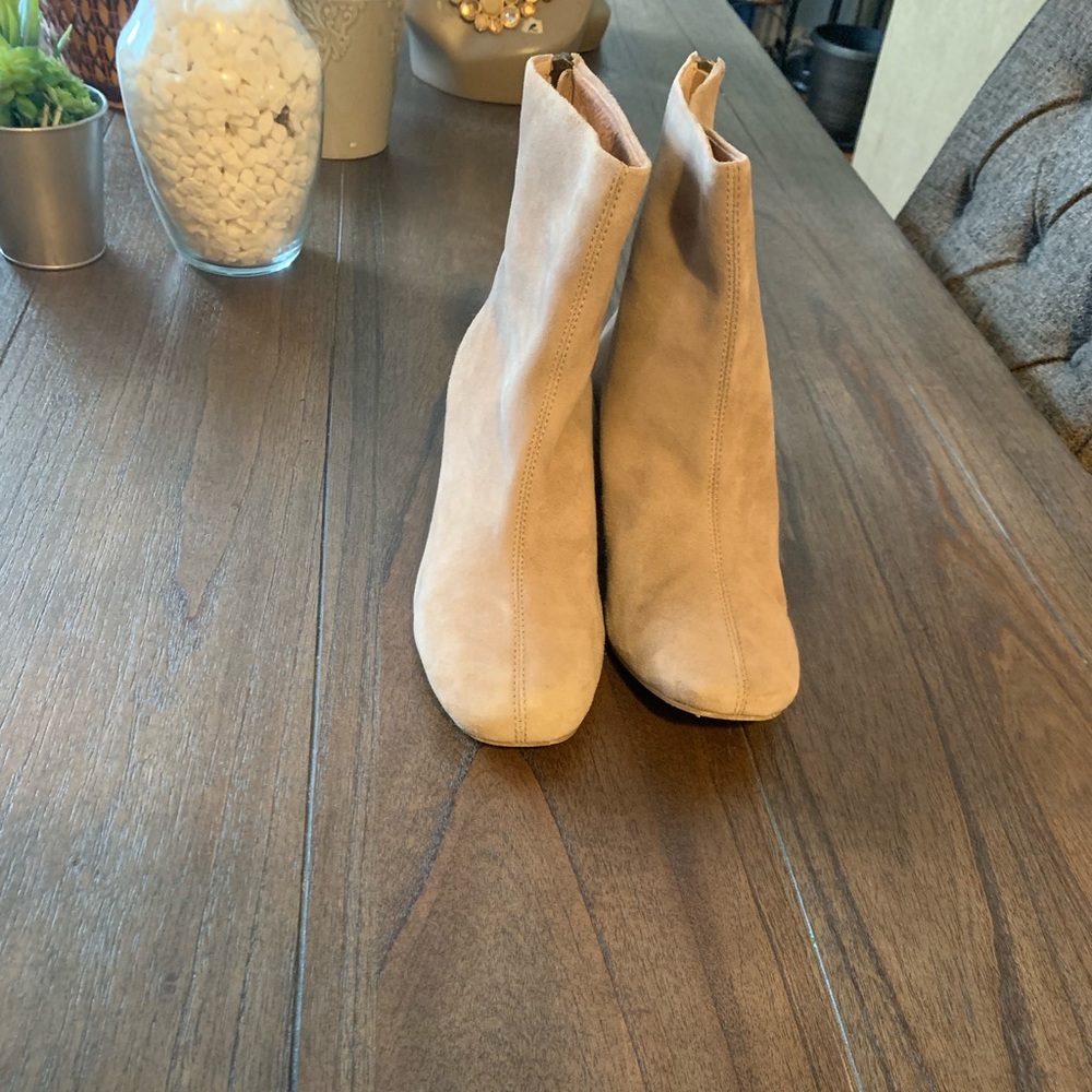 Ankle boots